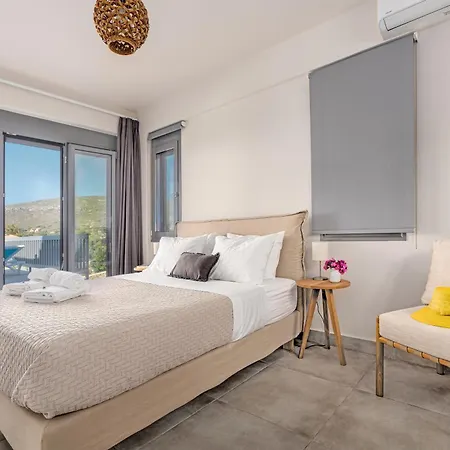 Aqua Iv * Ελαφόνησος